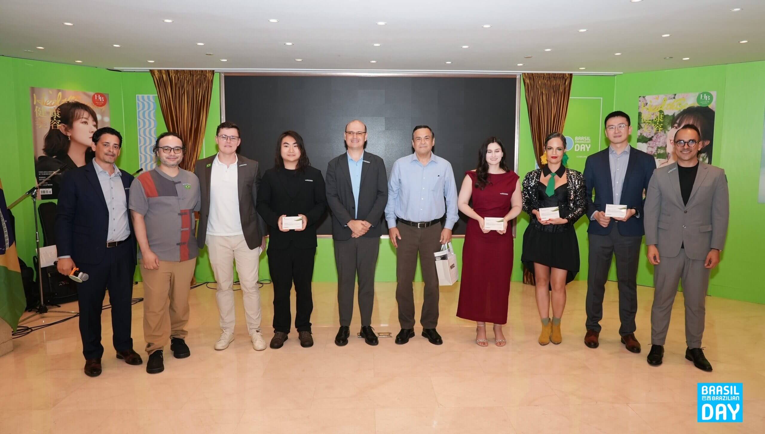 Construindo Pontes de Amizade - Registro do Brazilian Day, por revista Health and Beauty